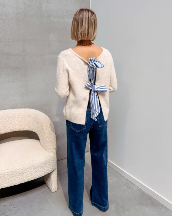 By Lenz Sweaters | CUTE STRIPED BOW KNIT - BEIGE