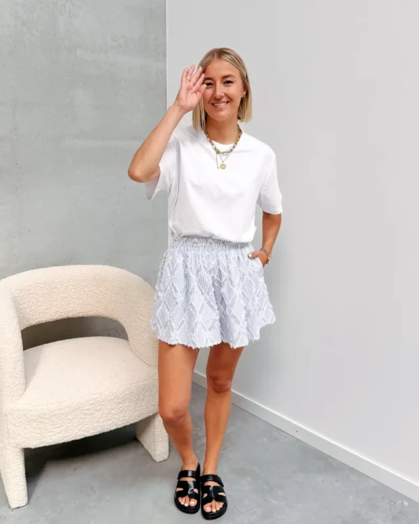 By Lenz Skirts/Shorts | FRÉDERIQUE FEATHER STRIPED SHORT