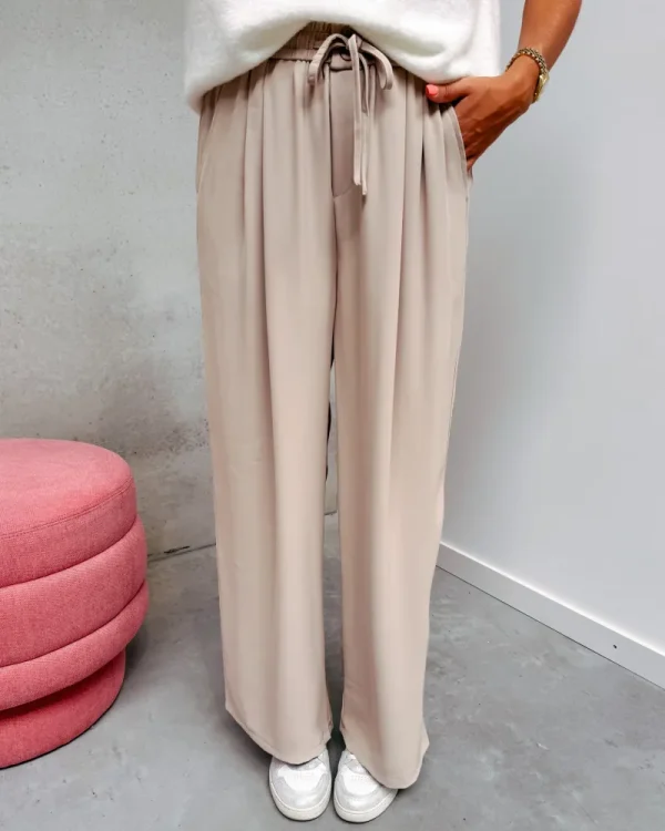 By Lenz Jeans/Trousers | LATTE COMFY PANT