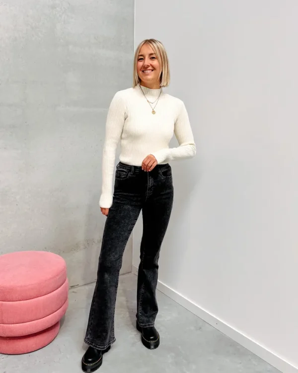 By Lenz Tops | RUE FITTED TOP - WHITE